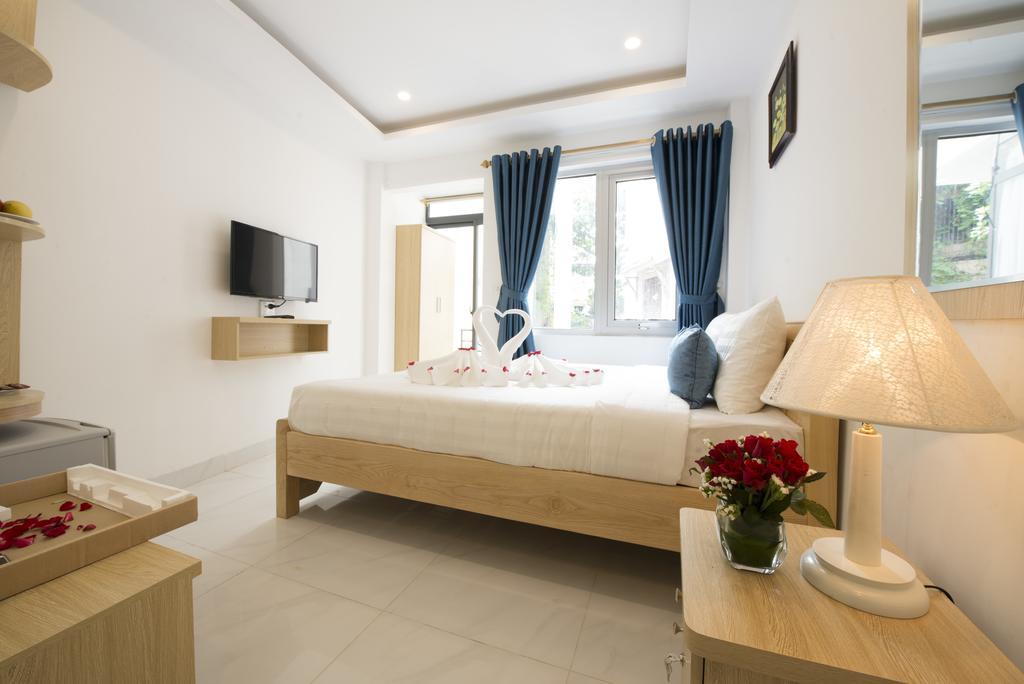 Ha Noi Holiday Center Hotel Hanoi Exterior photo