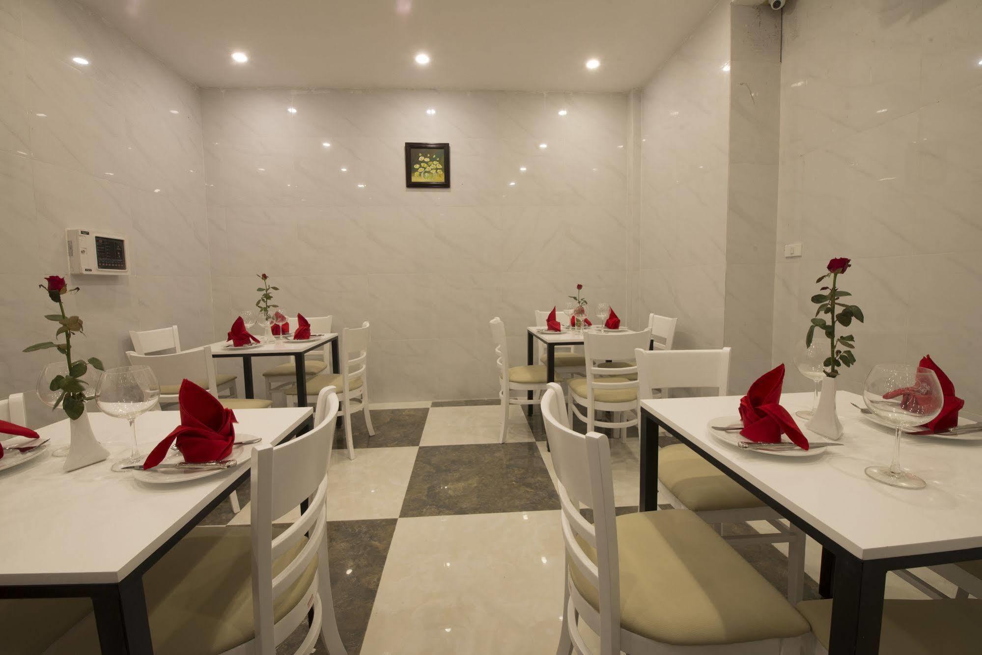 Ha Noi Holiday Center Hotel Hanoi Exterior photo